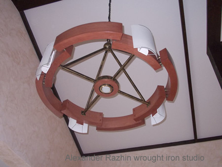 Кованая люстра с деревом