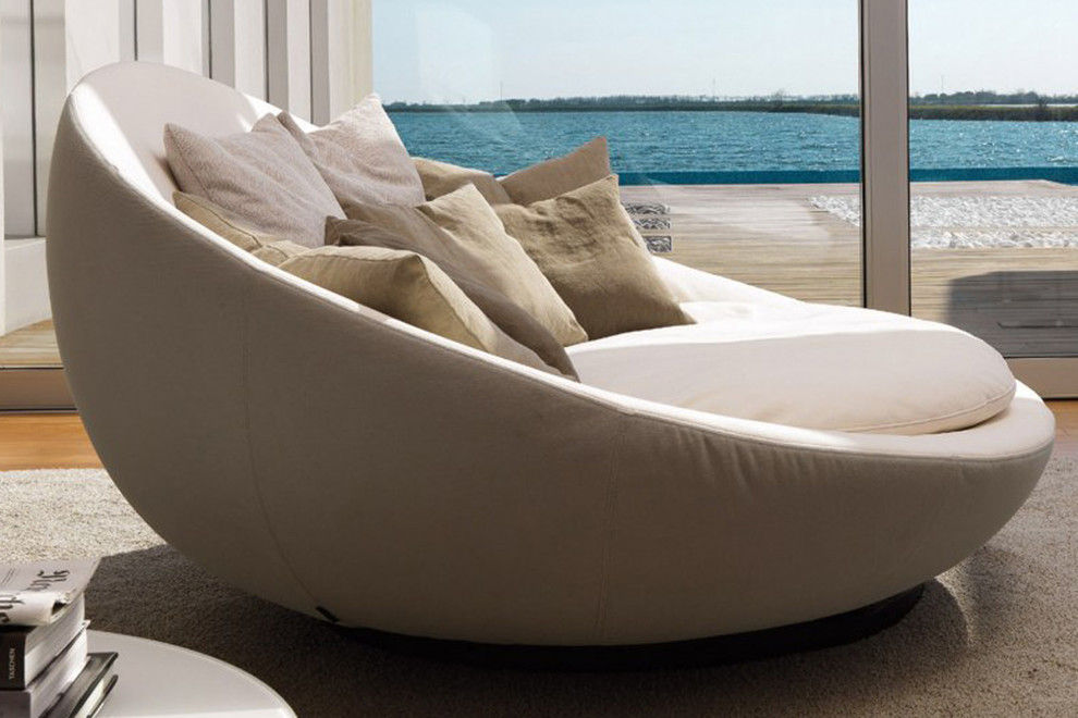 Inspiration for a contemporary home design remodel in Miami