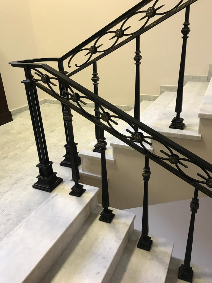 Лестницы из белого мрамора Коелга