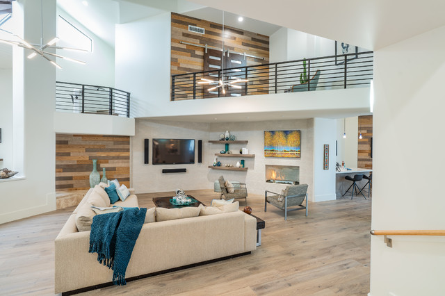 Paradise Valley Modern modern-living-room