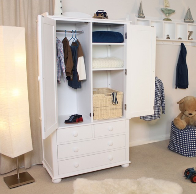 Nutkin Childrens Double Wardrobe With Drawers