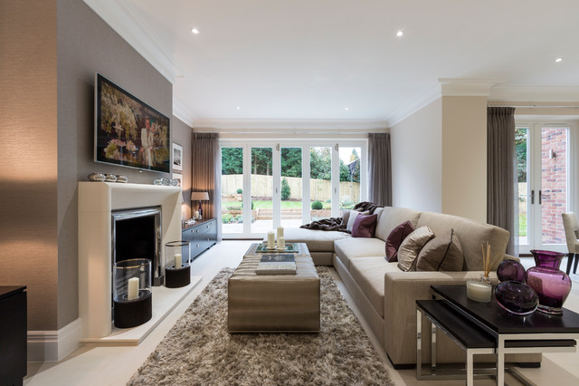 Brampton contemporary-living-room