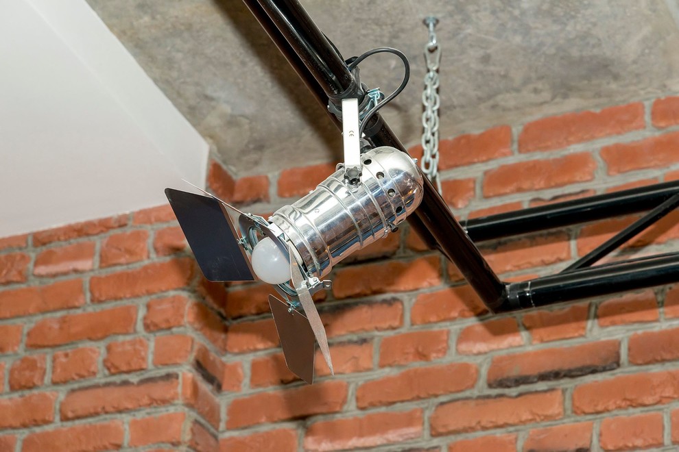 Гостиная, потолочное освещение