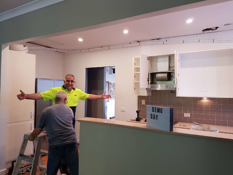 A KITCHEN WITH MANY DIFFERENCES - COMPLETES THE HOME