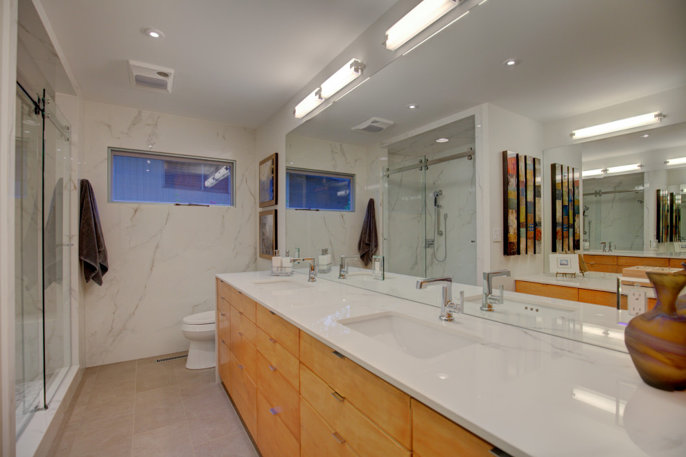 Mid-Century Bathroom