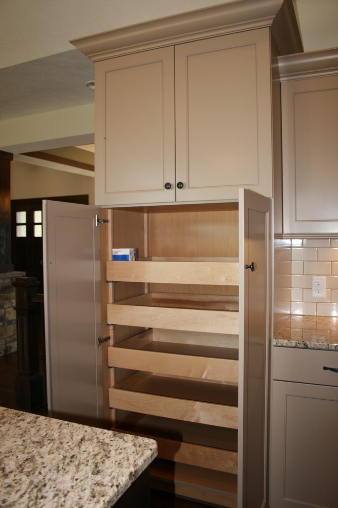 Mountain style kitchen photo in Omaha