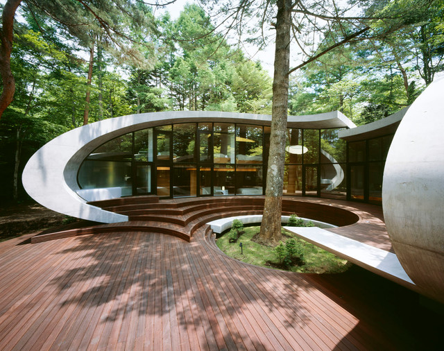 Shell modern-patio