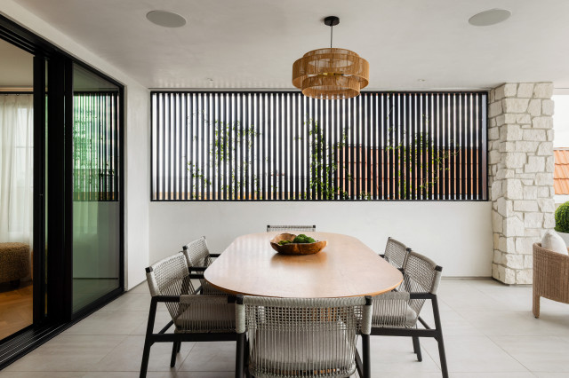 Covered Patio Dining Area contemporary-terrace