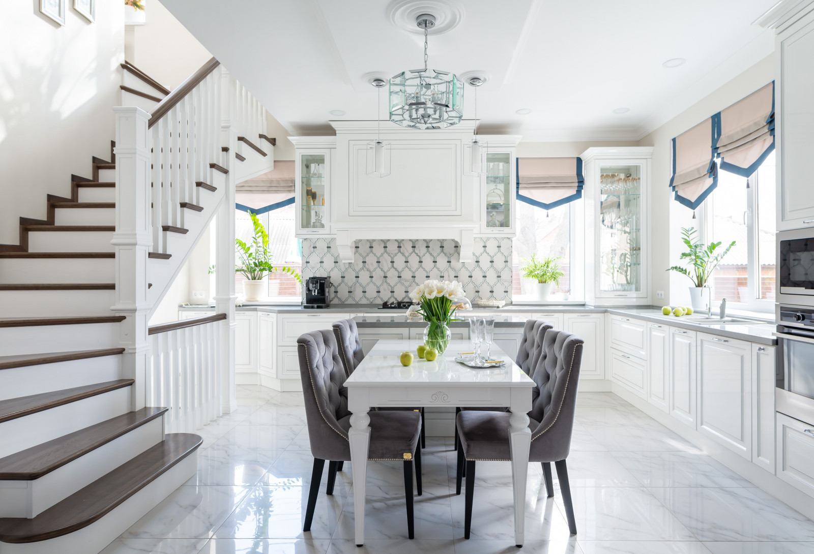 Интерьер дома в Ростове-на-Дону. Съёмка для Полины Мартиросян и Ольги Поляковой.