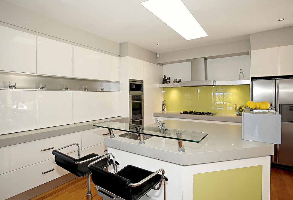 Inspiration for a contemporary kitchen in Melbourne.