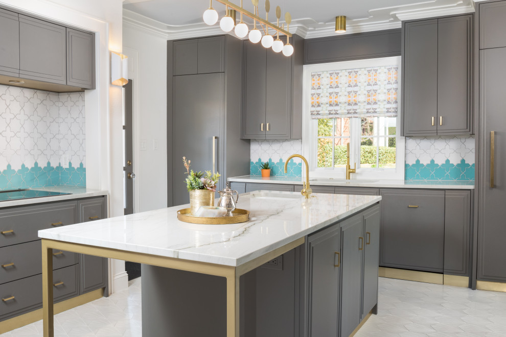Kitchen - transitional kitchen idea in Dallas