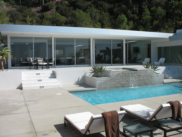 Devlin moderne-pool