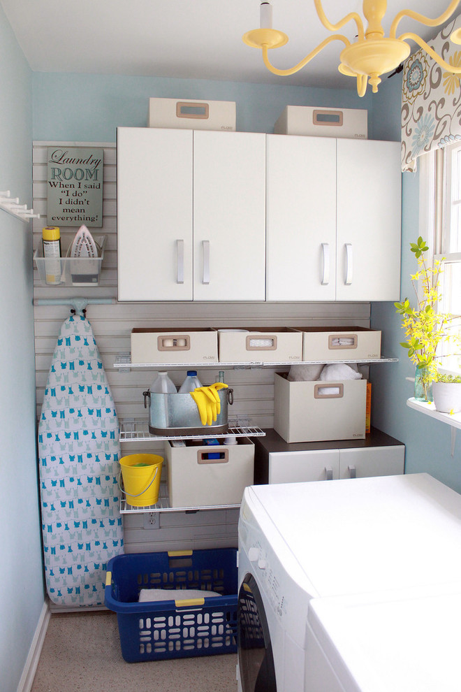 This is an example of a contemporary laundry room in Salt Lake City.