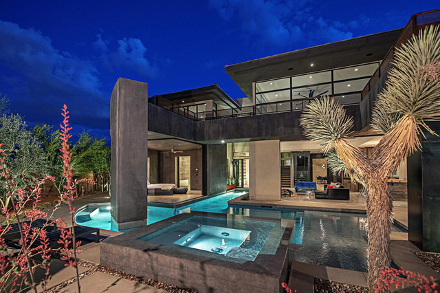 Custom Design - Outdoor Living - The Ridges modern-pools