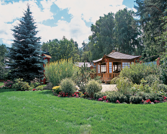 Павильон в восточном стиле