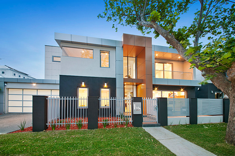 Inspiration for a contemporary exterior in Melbourne.