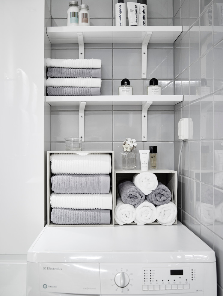 Design ideas for a traditional laundry room in Gothenburg.