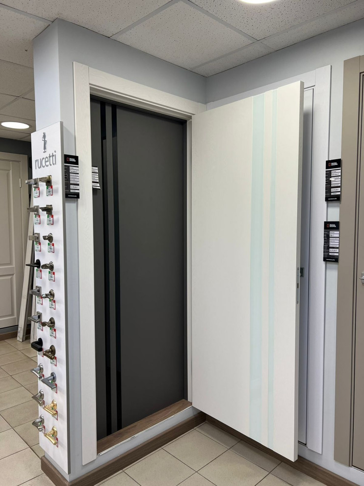 Интерьер магазина-салона Киров, Герцена, 88, цокольный этаж