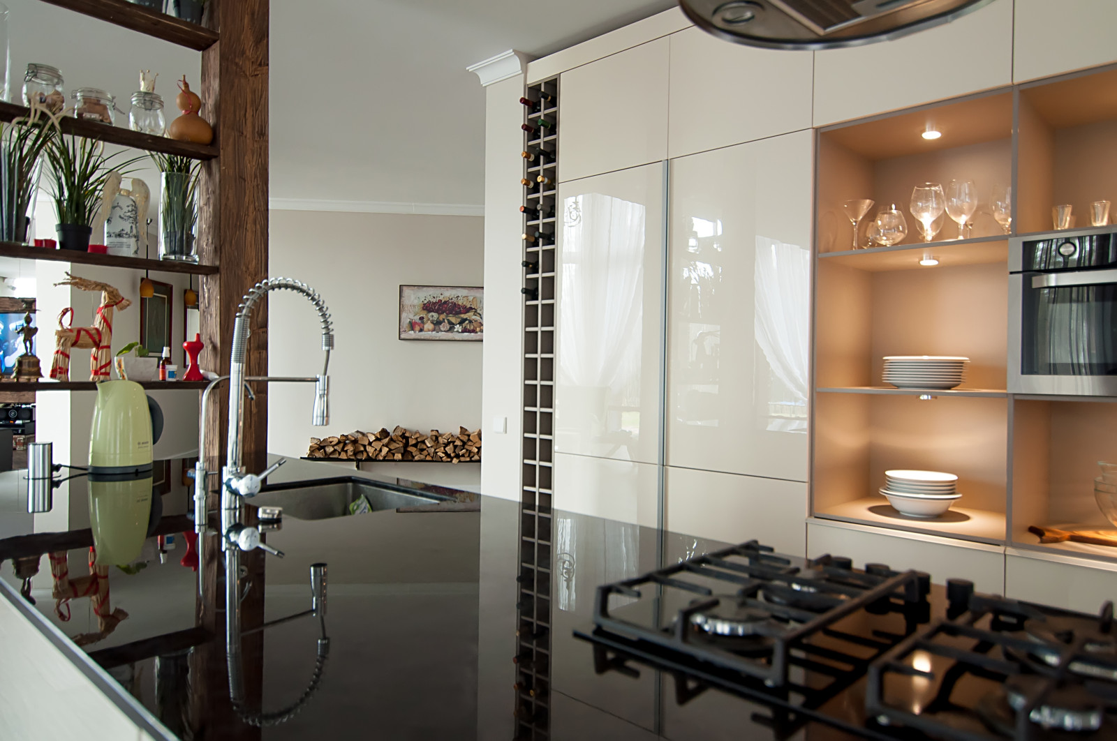 Кухня-гостиная загородного дома