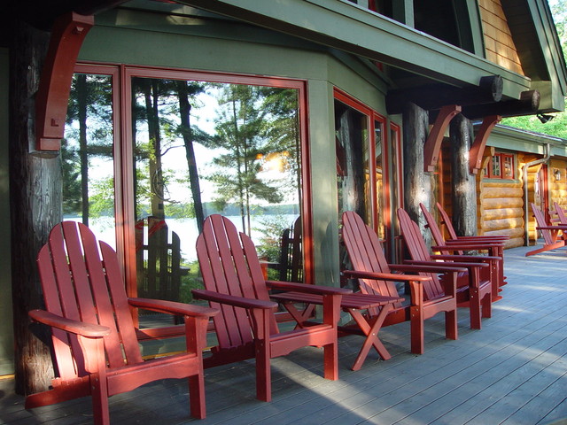 Rustic Deck rustico-terraza-y-balcon