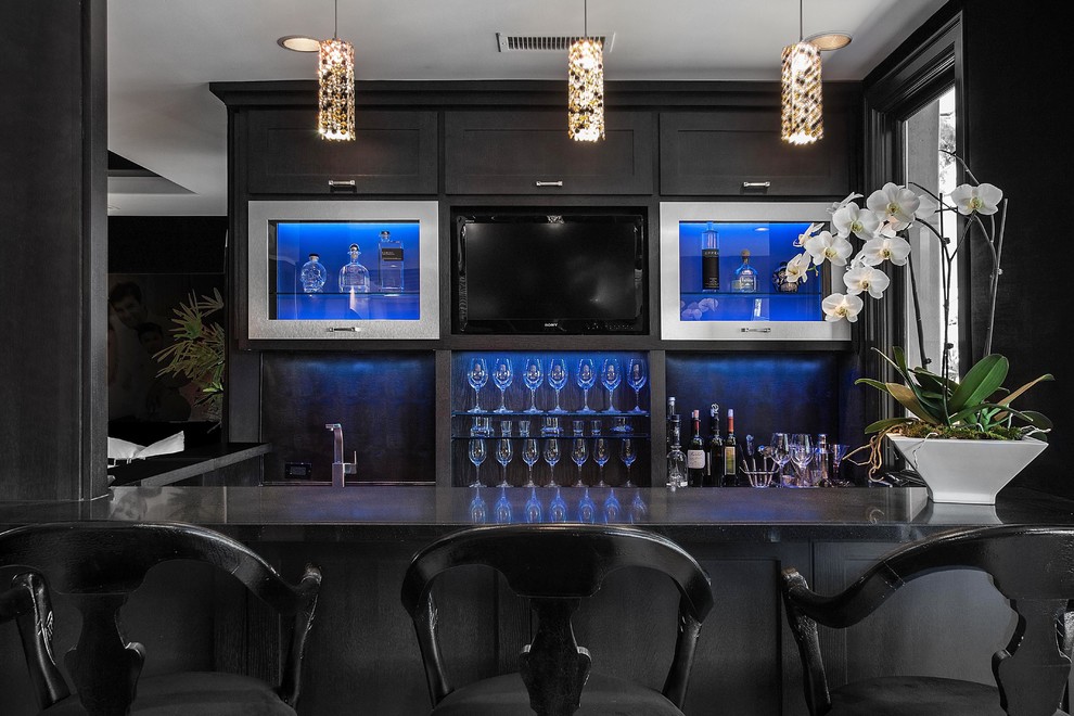 Photo of a contemporary home bar in Orange County.