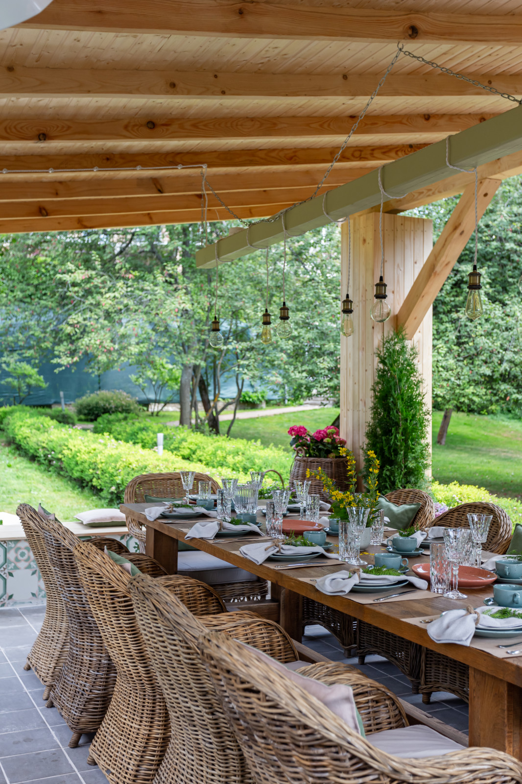 Беседка с летней кухней для Анастасии Вертинской и Степана Михалкова. "На дачу"