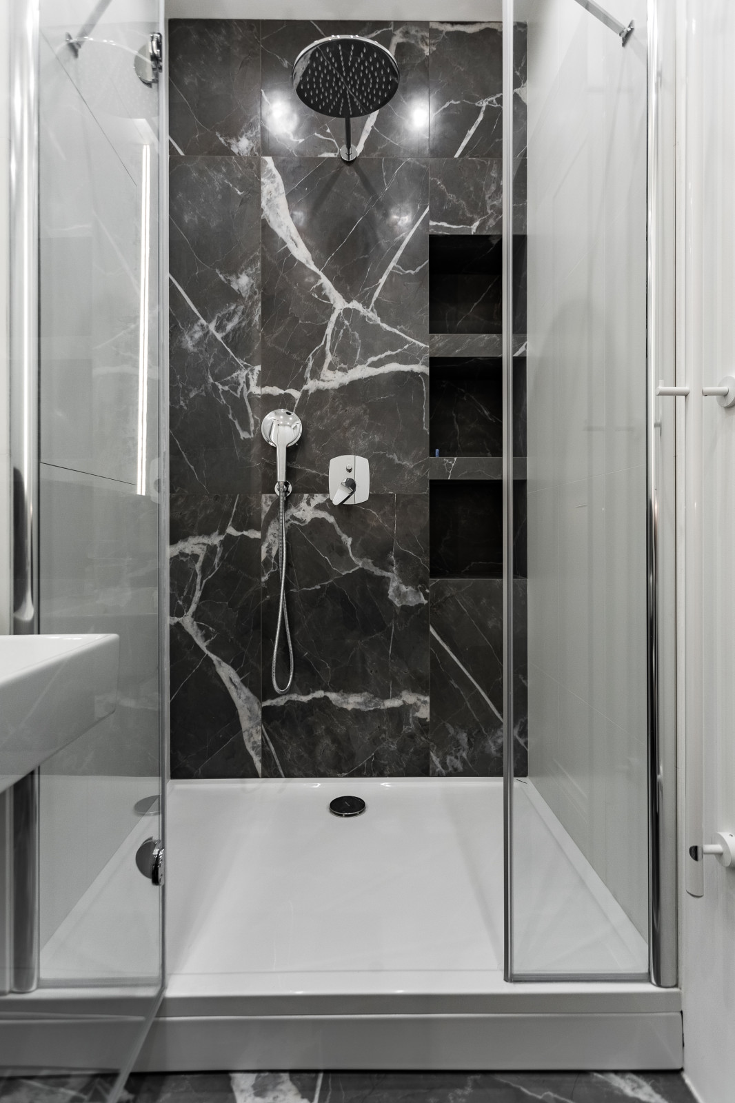 Реализация: Мичуринский, 26