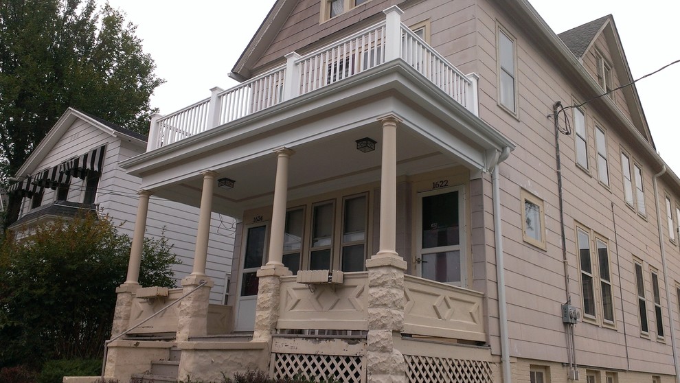 Photo of a small traditional verandah in Milwaukee.