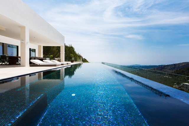 Son Vida modern-pools