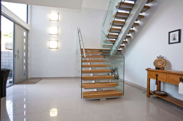 Modern Staircase Hamilton Oceanview Road House modern-staircase