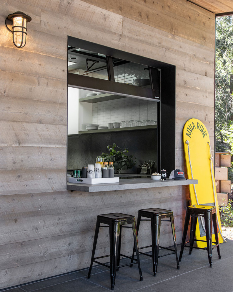 Patio - modern patio idea in San Francisco