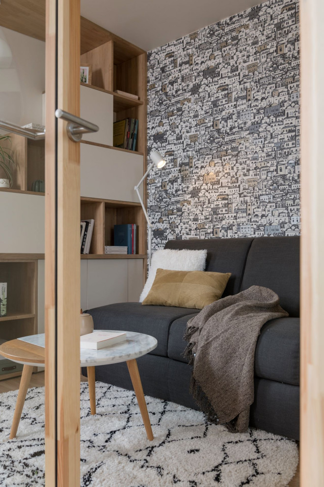 Photo of a scandi home office in Lyon with a built-in desk.