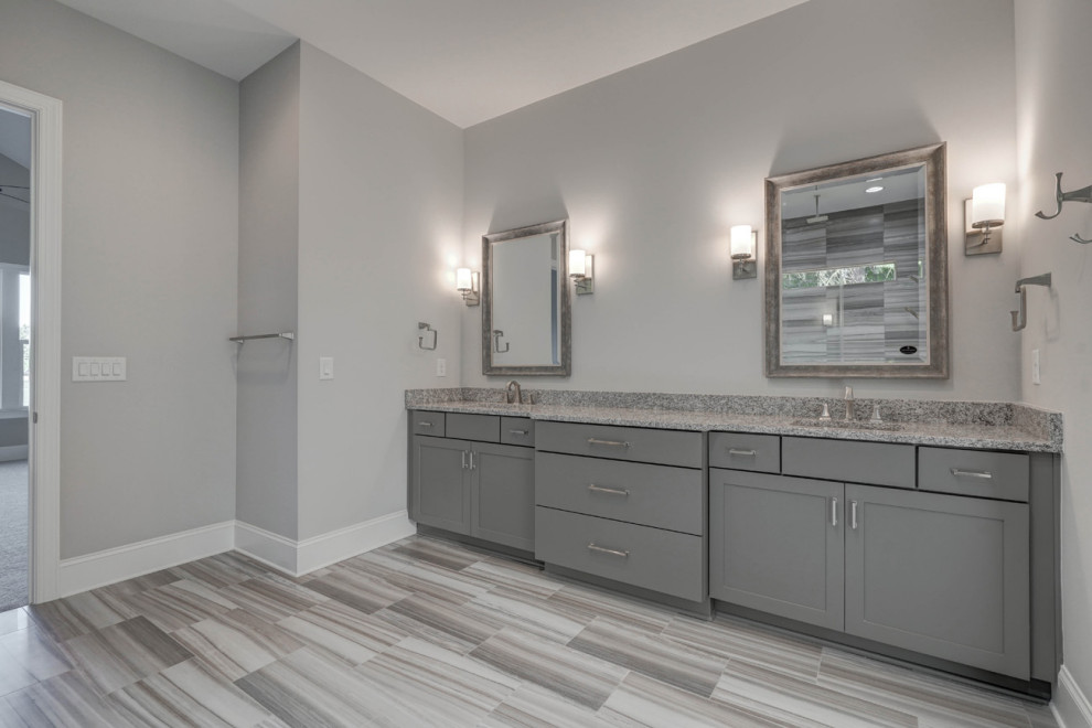 Home design - transitional home design idea in Charlotte