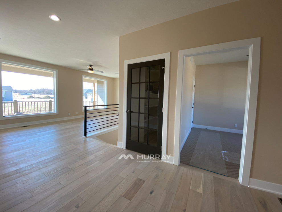 Entryway - transitional entryway idea