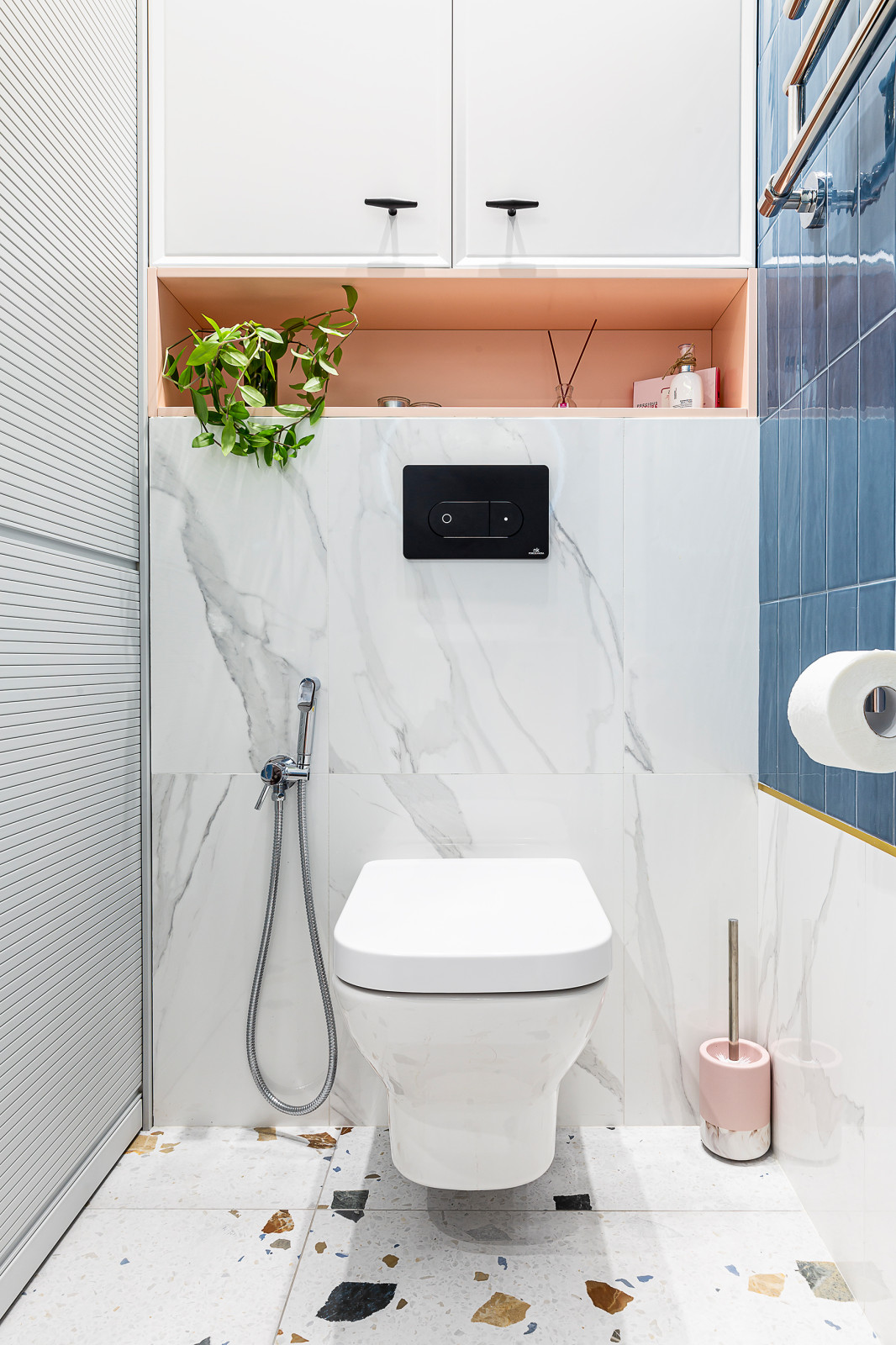 В сиреневых тонах (3-х комнатная квартира 66,7 м²)