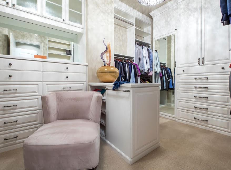 Example of a transitional closet design in Seattle