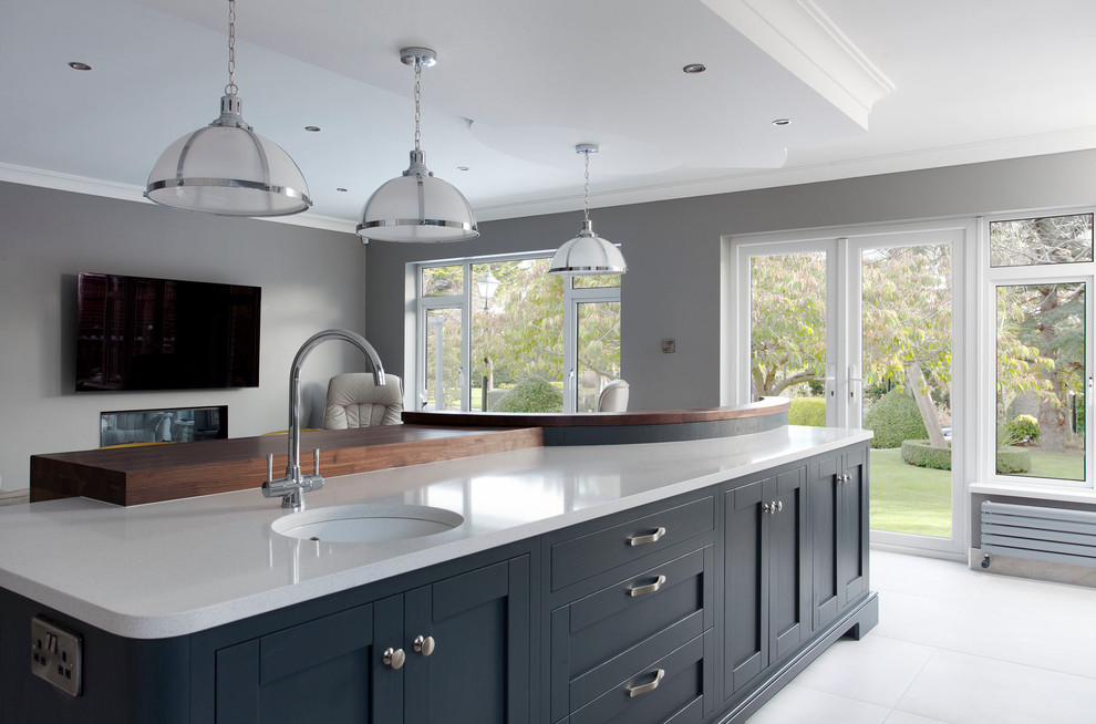 Inspiration for a contemporary kitchen in Belfast.