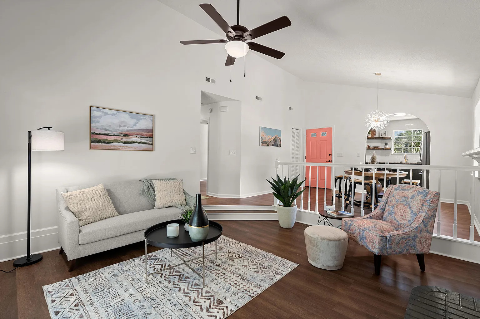 Hummingbird Ave House