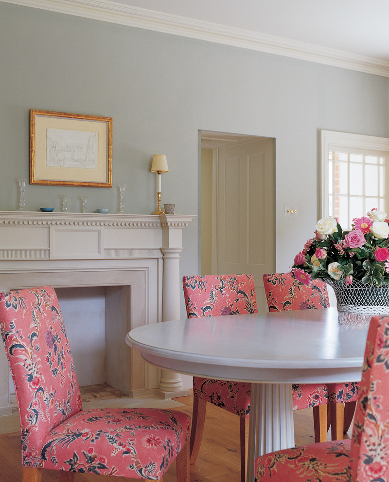 This is an example of a traditional dining room in Sussex.