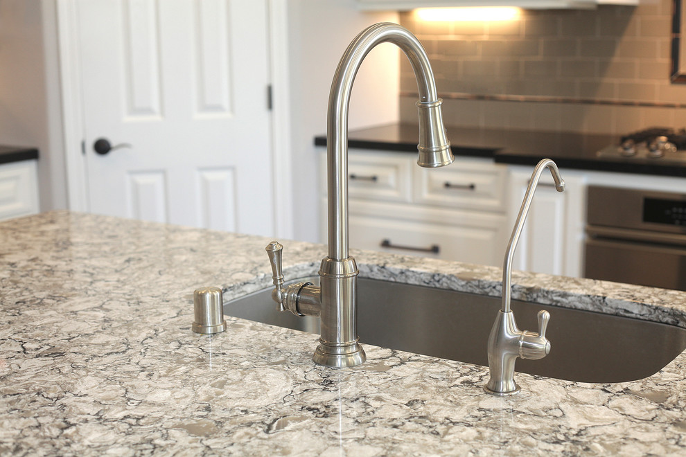 Kitchen - transitional kitchen idea in Sacramento with a single-bowl sink and stainless steel appliances