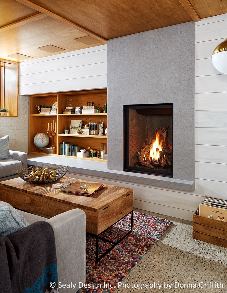 This is an example of a scandinavian family room in Toronto.