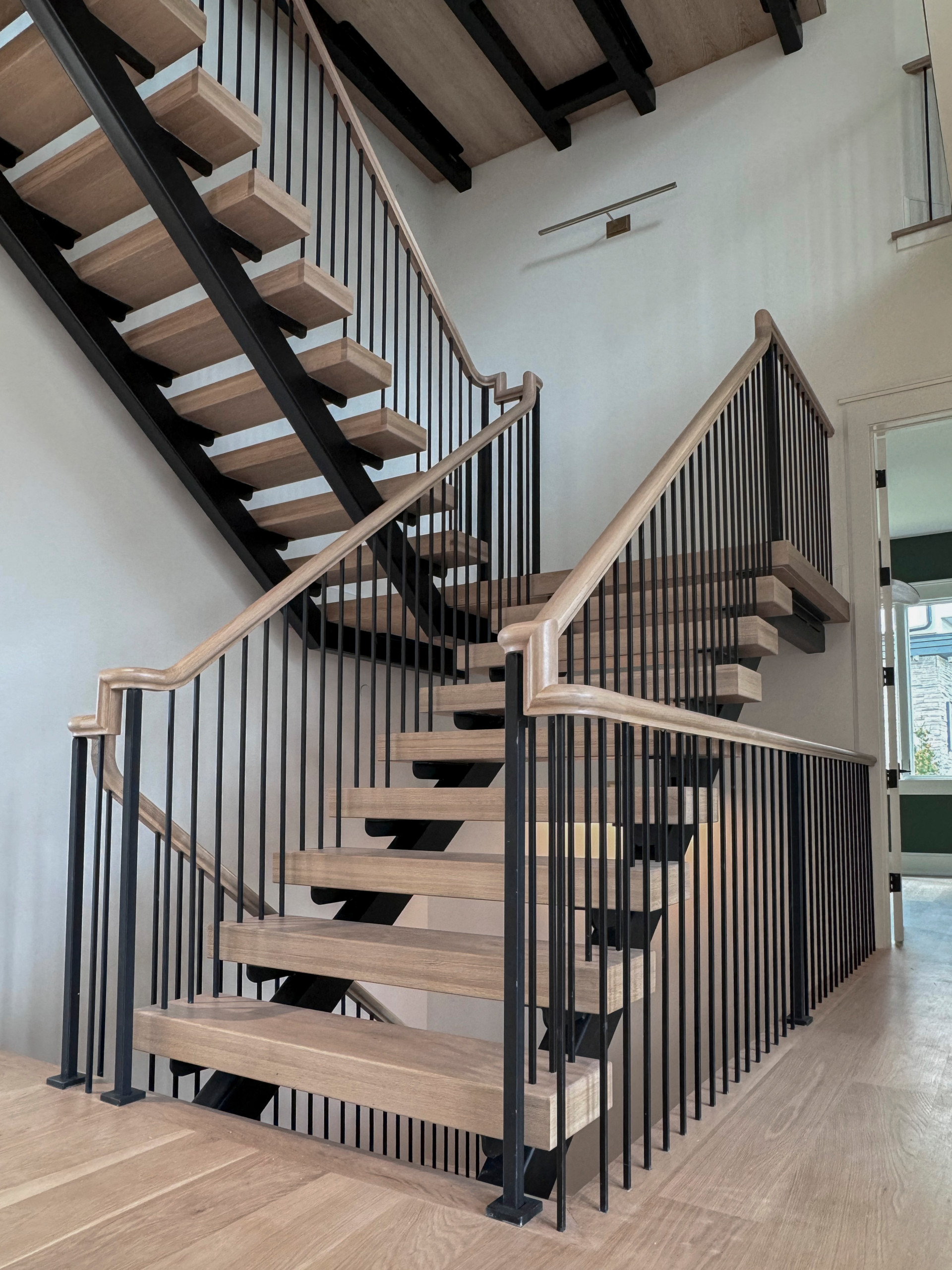 122_Modern Steel & Wood Floating Staircase, Arlington VA 22207