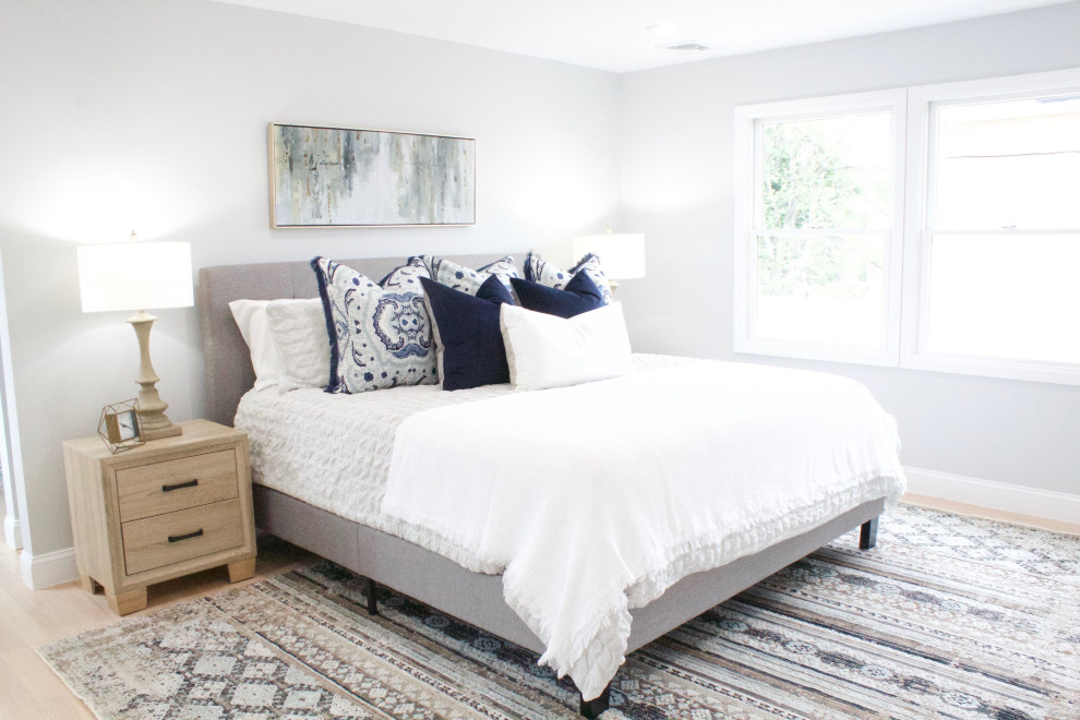 Golden Ave, Secaucus Bedroom New York by Interiors By Laura