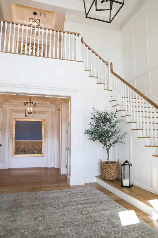 Inspiration for a transitional home design remodel in Phoenix