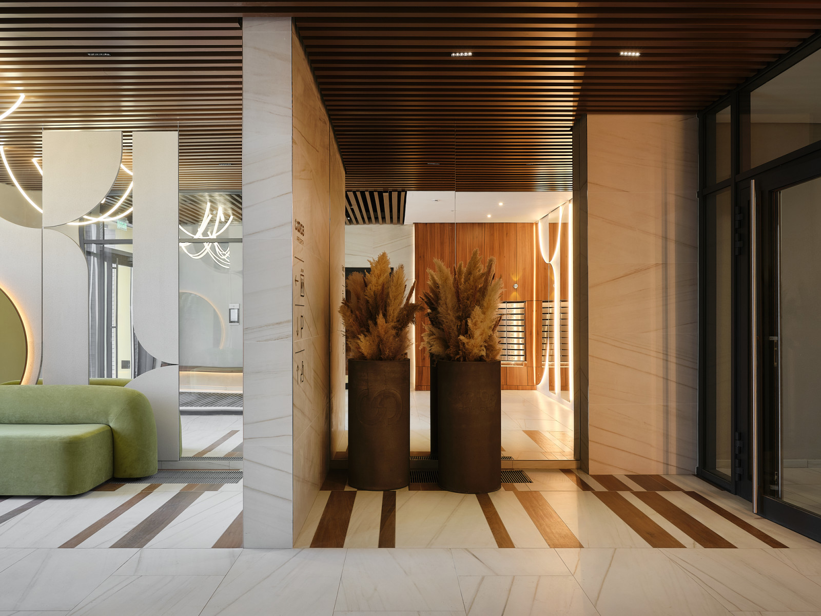 Интерьерная фотосъемка парадных ЖК «СОЮЗ PRIORITY» . Дизайн Spirit architect