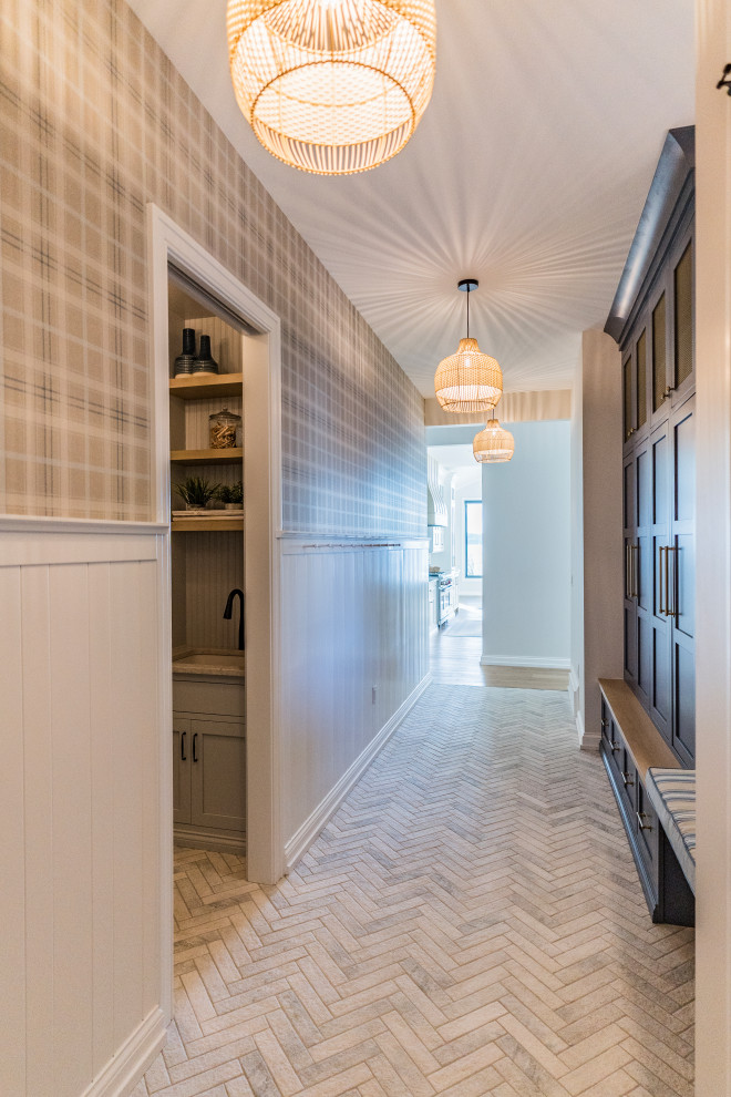 Transitional home design photo in Grand Rapids
