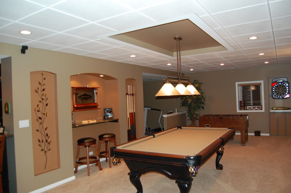 Inspiration for a large transitional basement remodel in Chicago