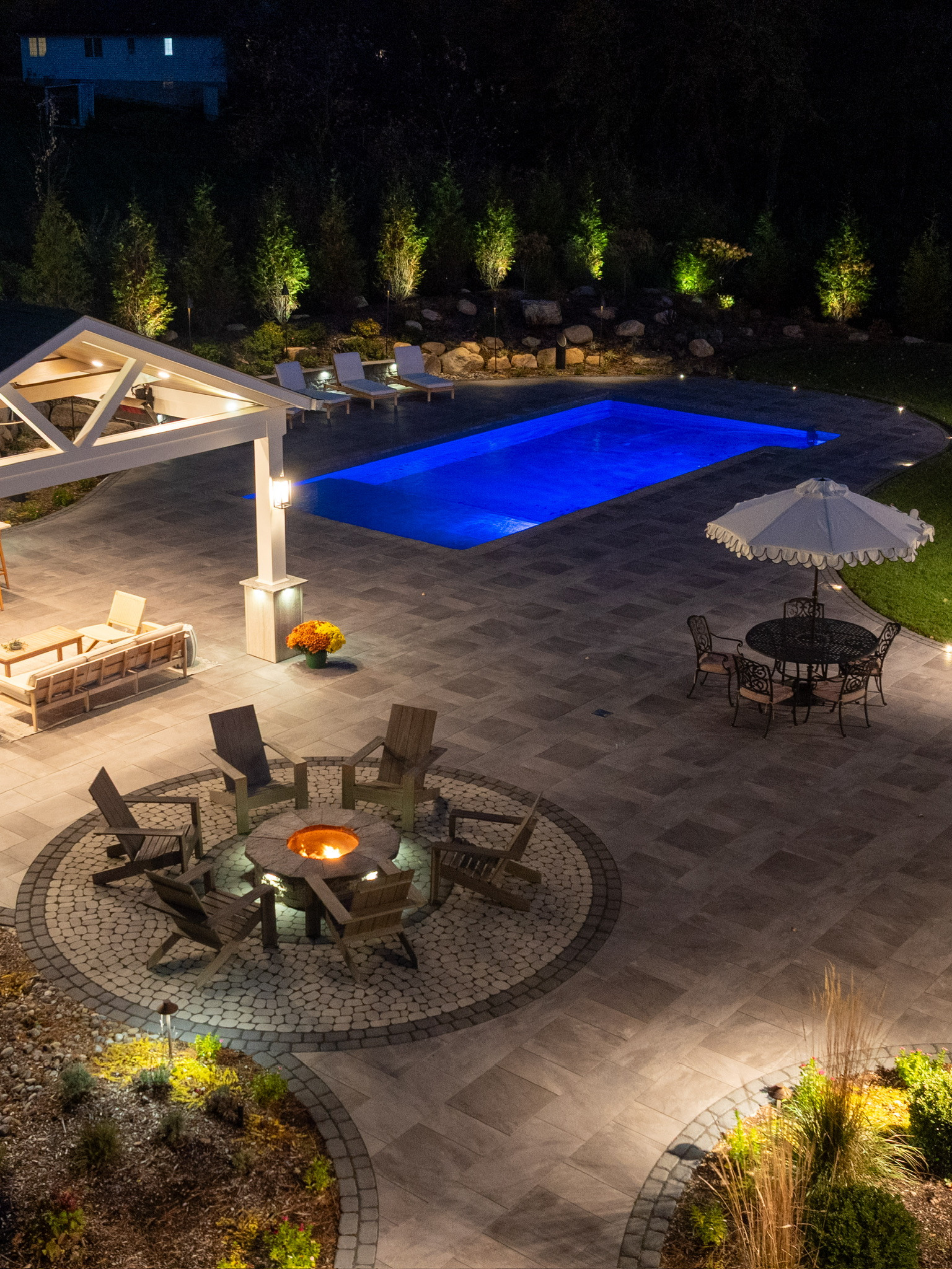 Porcelain Paradise with a Party Pavilian