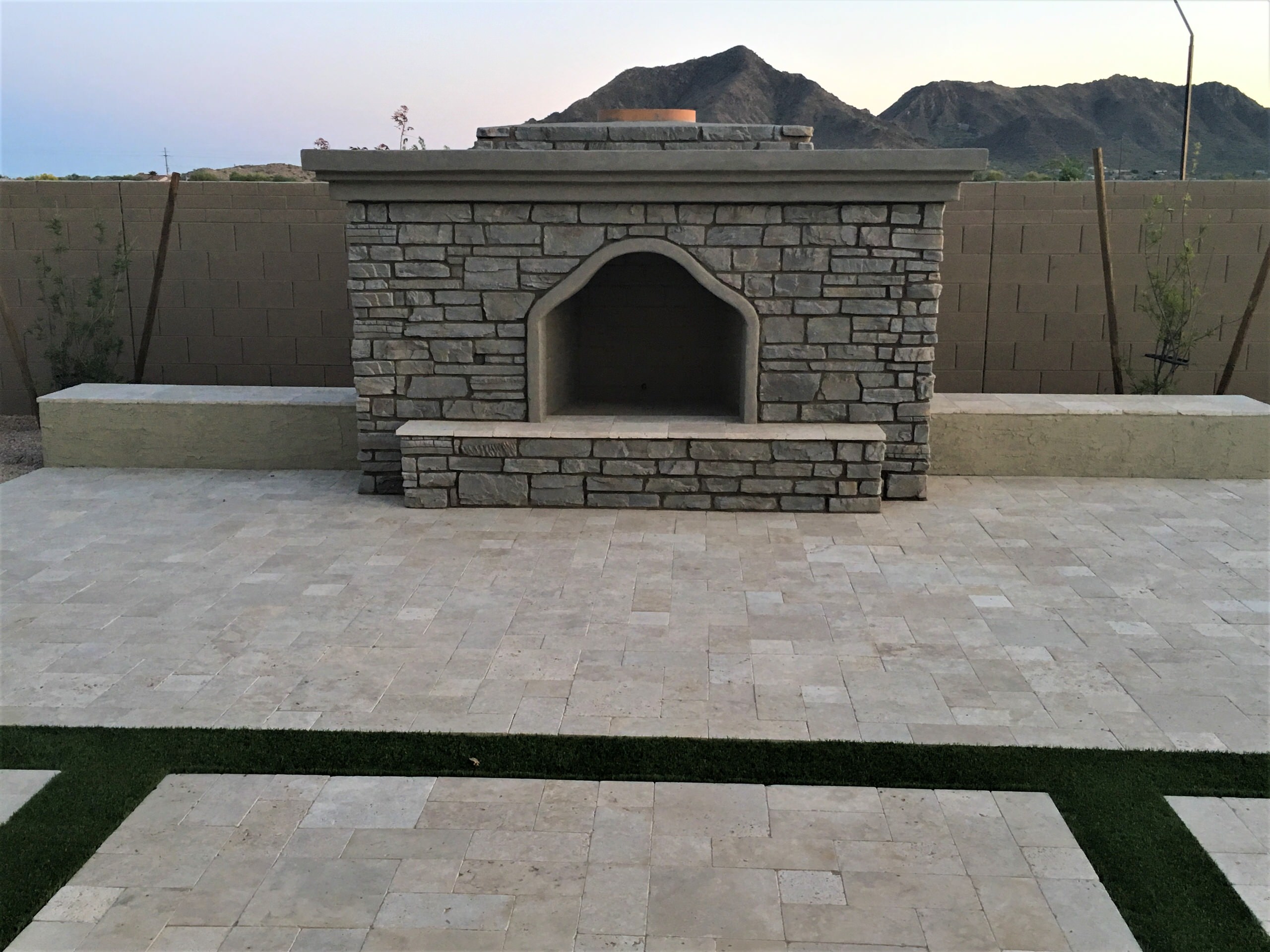 Outdoor Fireplaces & Firepits