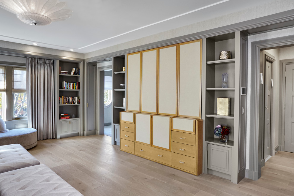 Home design - transitional home design idea in Chicago